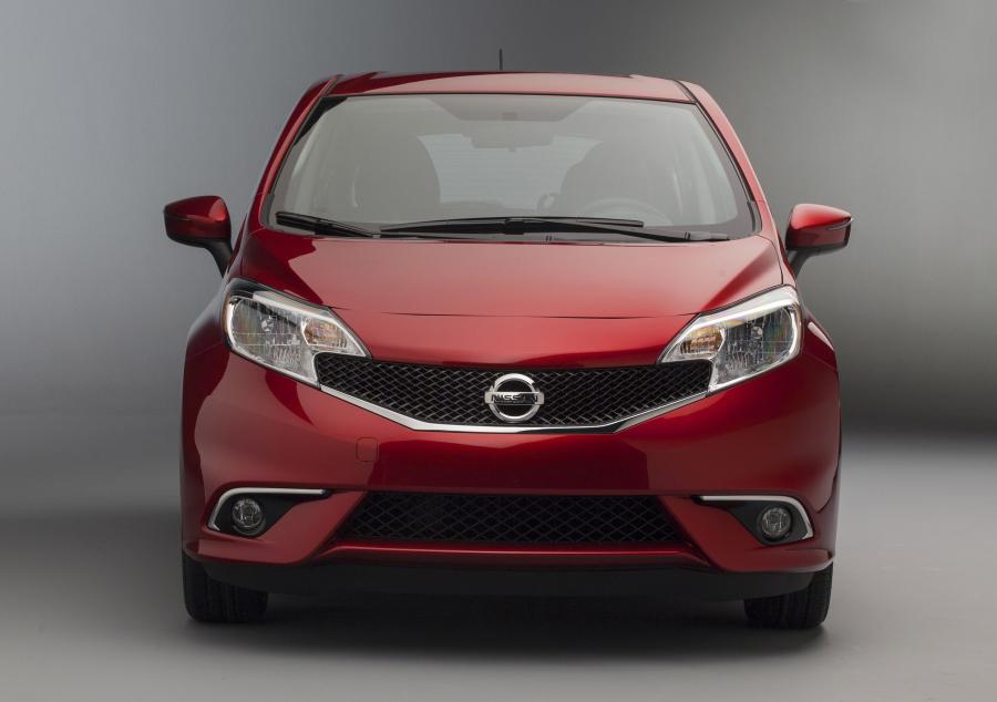  Nissan Versa Note SR 2015 года  (фото 3 из 26)